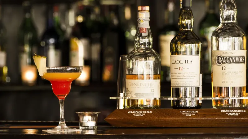 Ambiance conviviale et cocktails chez BRASA