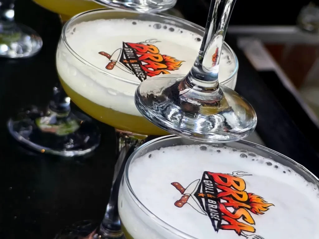 Cocktails signature du bar BRASA à Épinal